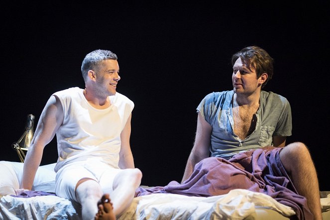 Angels in America Part Two - Perestroika - Filmfotók - Russell Tovey, James McArdle