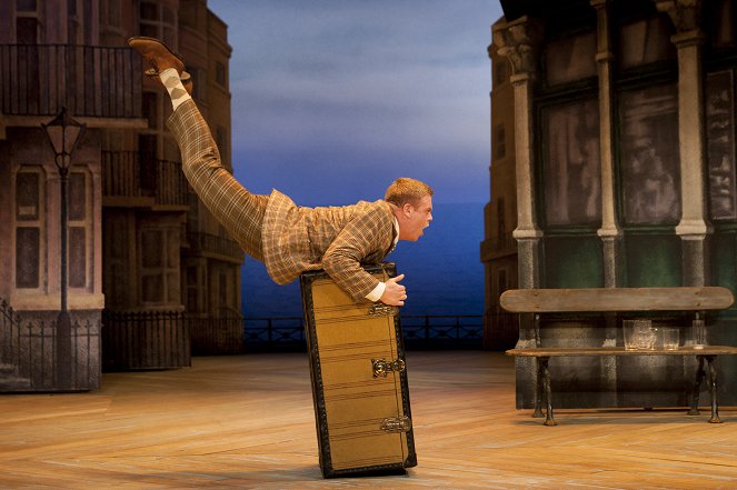 One Man, Two Guvnors - Photos