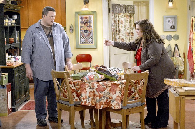 Mike & Molly - Who's Afraid of J.C. Small - Photos - Billy Gardell, Melissa McCarthy