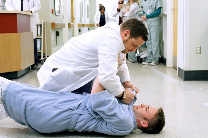 Grey's Anatomy - Die jungen Ärzte - Familienplanung - Filmfotos - Justin Chambers, Jake McLaughlin