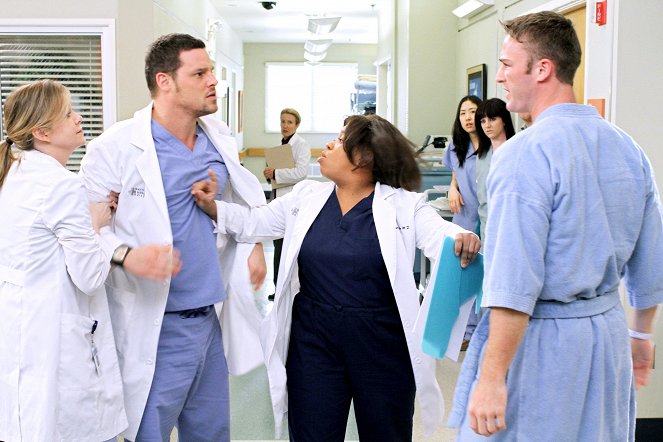 Grey's Anatomy - Sympathy for the Parents - Photos - Ellen Pompeo, Justin Chambers, Chandra Wilson, Jake McLaughlin