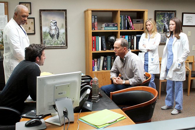 Grey's Anatomy - Die jungen Ärzte - Season 6 - Familienplanung - Filmfotos - James Pickens Jr., Patrick Dempsey, Michael O'Neill, Chyler Leigh, Sarah Drew