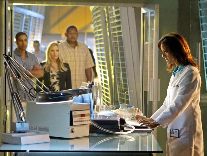CSI: Miami - Season 8 - Bad Seed - De la película - Eva LaRue