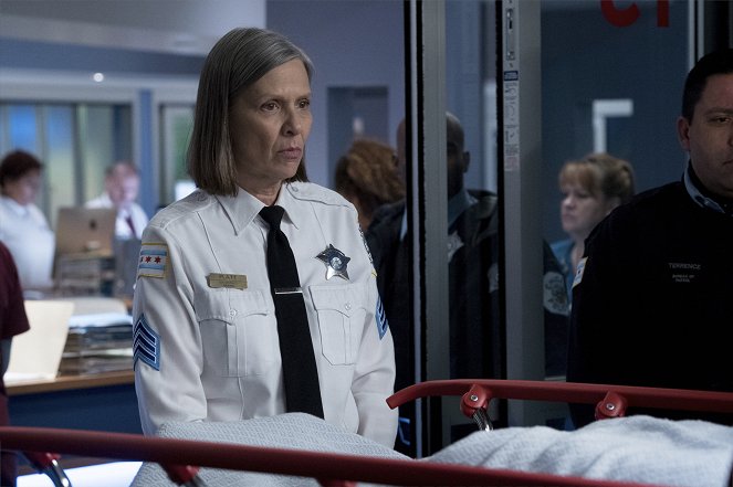 Chicago Med - Heart Matters - Photos - Amy Morton