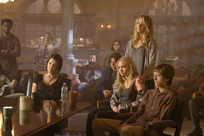 The Gifted - eXit strategy - Photos - Hayley Lovitt, Natalie Alyn Lind, Amy Acker, Percy Hynes White