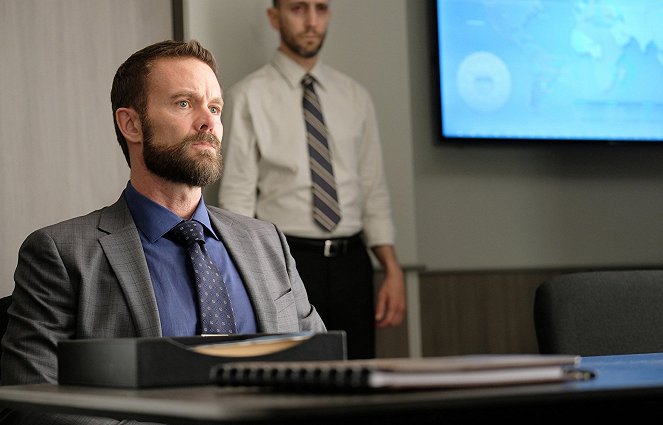 The Gifted - Season 1 - got your siX - Photos - Garret Dillahunt