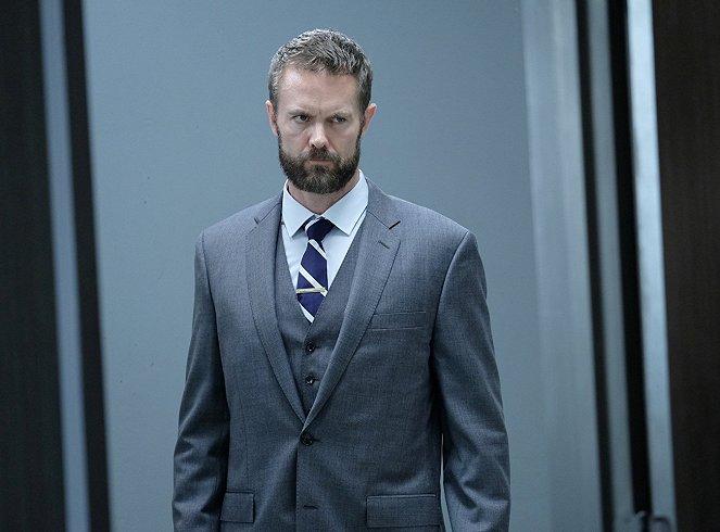 The Gifted - Season 1 - got your siX - Photos - Garret Dillahunt
