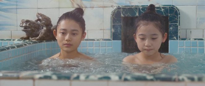Láska na bodu varu - Z filmu - Hana Sugisaki, Aoi Itó
