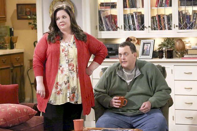 Mike & Molly - This Old Peggy - Van film - Melissa McCarthy, Billy Gardell
