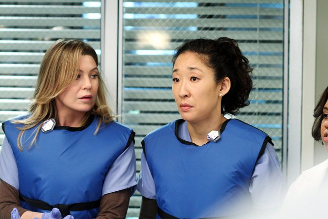 Grey's Anatomy - Season 6 - How Insensitive - Photos - Ellen Pompeo, Sandra Oh