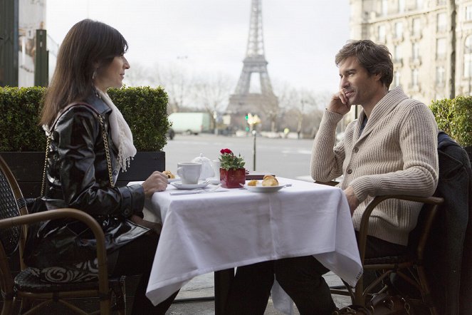 Pułapki umysłu - Season 3 - Paryż - Z filmu - Perrey Reeves, Eric McCormack