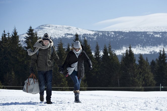 Head over Heels - Season 2 - Episode 3 - Photos - Jiří Havelka, Aňa Geislerová