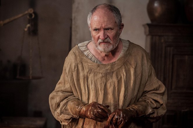 Game of Thrones - Season 7 - Dragonstone - Photos - Jim Broadbent