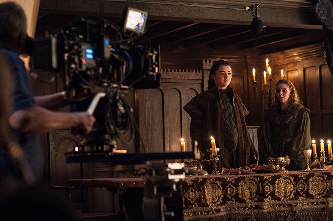 Game of Thrones - Season 7 - Dragonstone - Making of - Maisie Williams