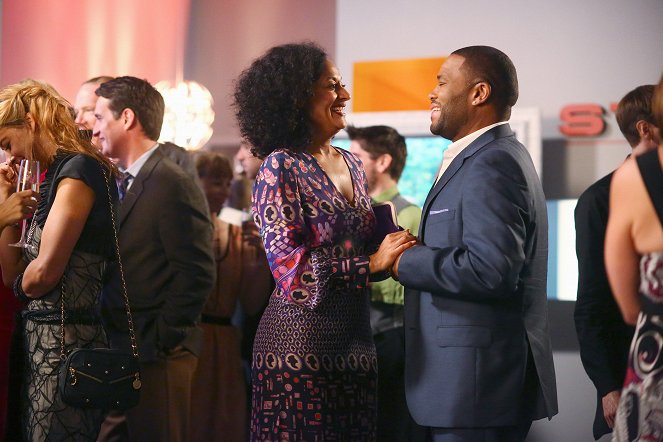 Black-ish - Colored Commentary - Kuvat elokuvasta - Tracee Ellis Ross, Anthony Anderson