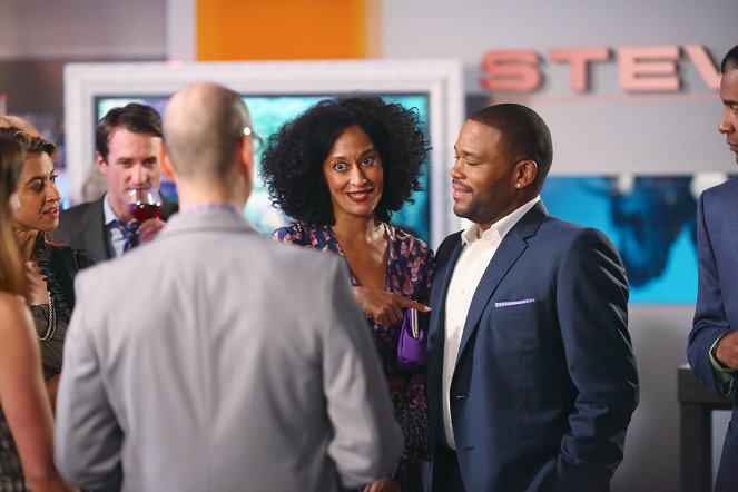 Black-ish - Colored Commentary - Photos - Tracee Ellis Ross, Anthony Anderson