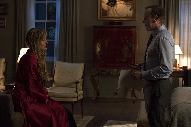 Prezident v pořadí - Rodinné vazby - Z filmu - Natascha McElhone, Kiefer Sutherland