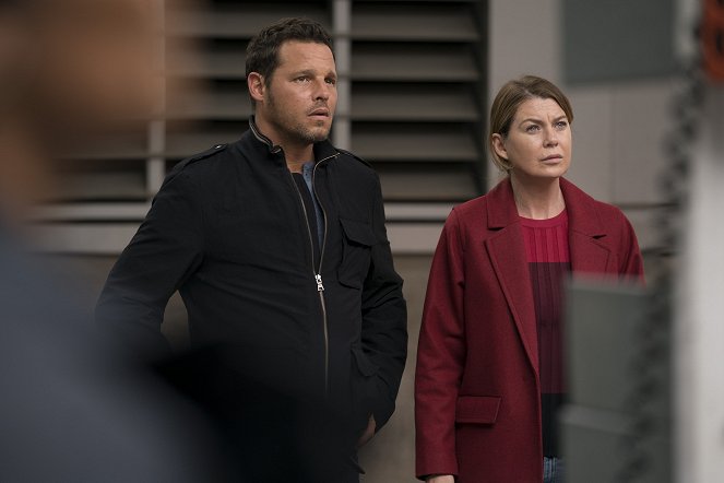Grey's Anatomy - Season 14 - Who Lives, Who Dies, Who Tells Your Story - Photos - Justin Chambers, Ellen Pompeo