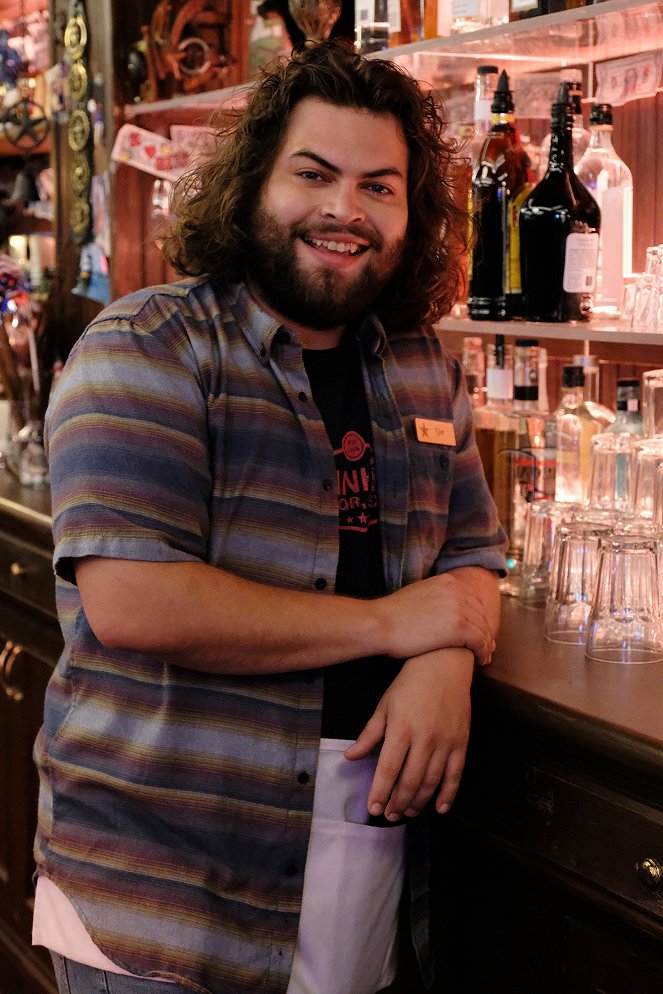 Kevin (Probably) Saves the World - How to Be Good - Werbefoto - Dustin Ybarra