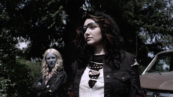 Z, mint zombi - Warren's Dream - Filmfotók - Tara Holt, Anastasia Baranova