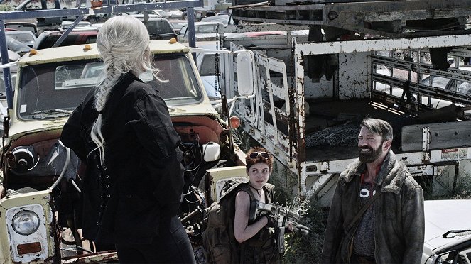 Z Nation - A New Mission: Keep Moving - Van film - Gracie Gillam, Keith Allan