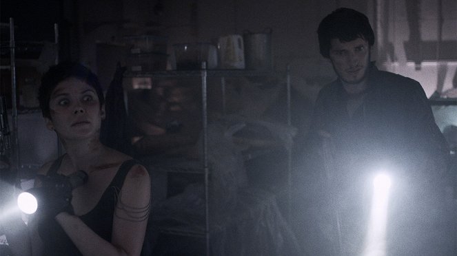 Z, mint zombi - Back From the Undead - Filmfotók - Gracie Gillam, Nat Zang