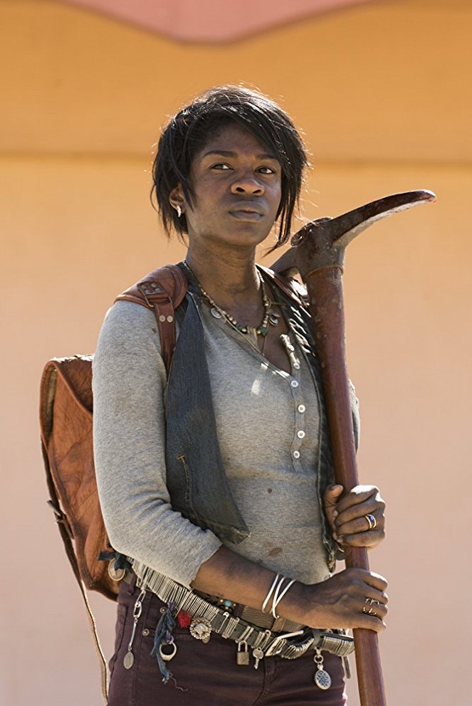 Fear the Walking Dead - Season 3 - Der Schlachthof - Filmfotos - Edwina Findley