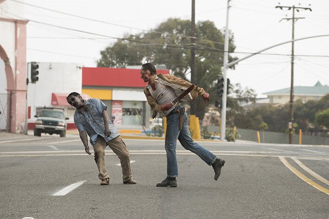 Fear the Walking Dead - Things Bad Begun - Van film