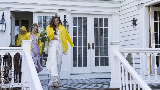Csajok - Wedding Day - Filmfotók - Zosia Mamet, Jemima Kirke, Allison Williams