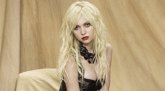 A pletykafészek - Promóció fotók - Taylor Momsen