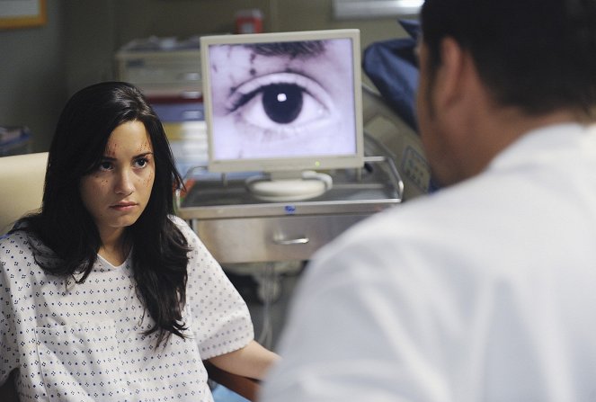 Grey's Anatomy - Shiny Happy People - Van film - Demi Lovato