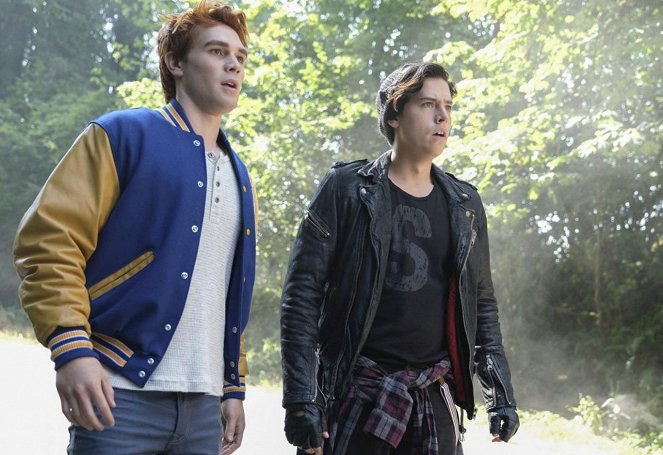 Riverdale - Capítulo dezenove: Prova mortal - Do filme - K.J. Apa, Cole Sprouse