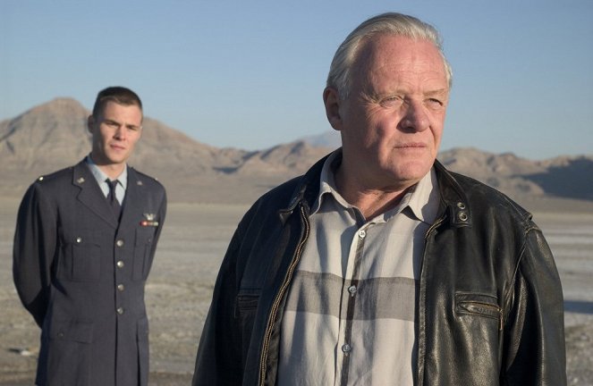 V zajetí rychlosti - Z filmu - Patrick John Flueger, Anthony Hopkins