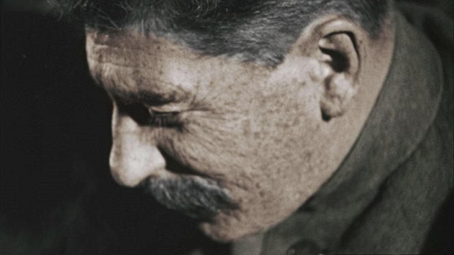 Apokalypsa Stalin - Zrození démona - Z filmu - Josif Vissarionovič Stalin