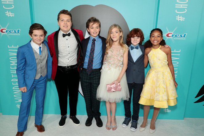 Wonder - Eventos - The World Premiere in Los Angeles on November 14th, 2017 - Noah Jupe, Ty Consiglio, James A Hughes, Elle McKinnon, Kyle Breitkopf, Millie Davis