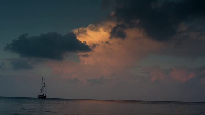 Sea Gypsies: The Far Side of the World - Van film