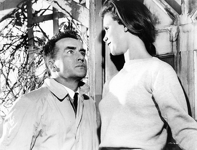 Wild River - Photos - Montgomery Clift, Lee Remick