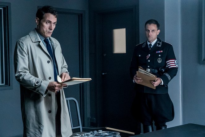 The Man in the High Castle - Travelers - Photos - Rufus Sewell
