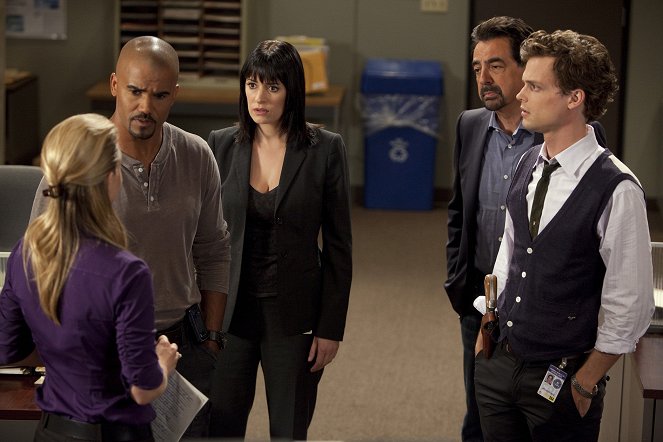 Criminal Minds - Season 6 - JJ - Van film - Shemar Moore, Paget Brewster, Joe Mantegna, Matthew Gray Gubler
