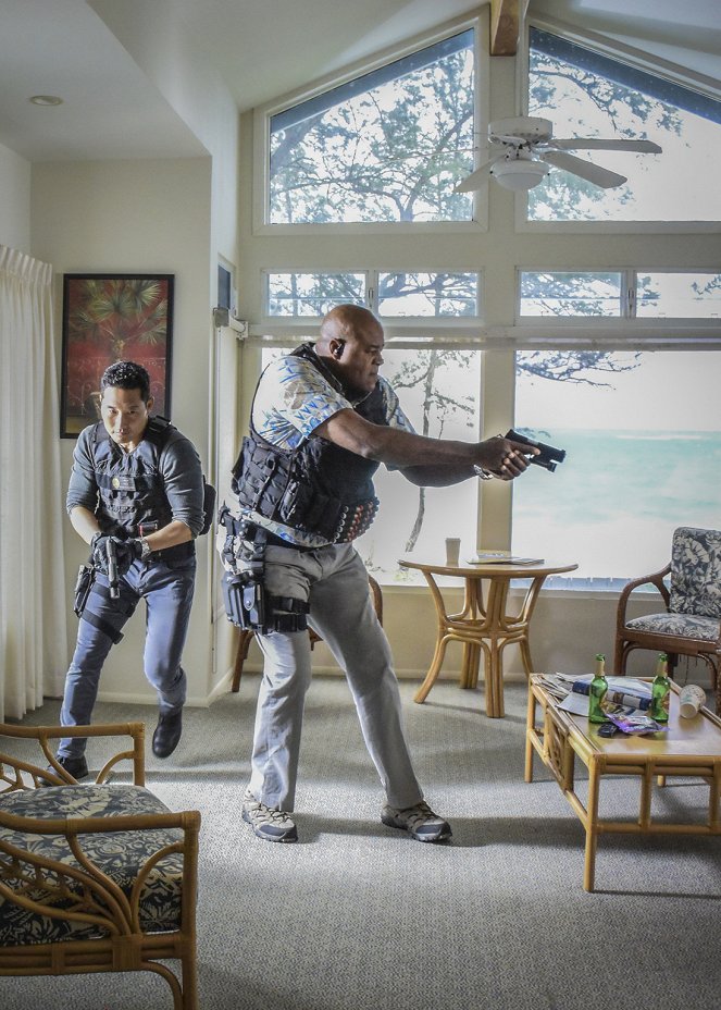 Hawaii Five-0 - Puka 'ana - Van film - Daniel Dae Kim, Chi McBride