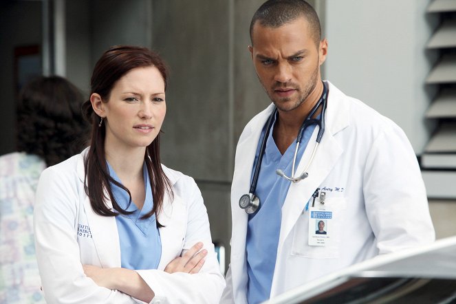 Grey's Anatomy - Superfreak - Photos - Chyler Leigh, Jesse Williams