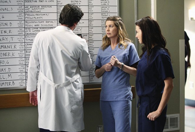 Grey's Anatomy - Season 7 - Superfreak - Photos - Ellen Pompeo, Caterina Scorsone