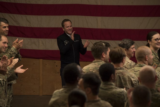 Designated Survivor - Powrót do domu - Z filmu - Kiefer Sutherland