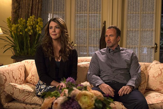 Gilmore Girls: A Year in the Life - Spring - Photos - Lauren Graham, Scott Patterson