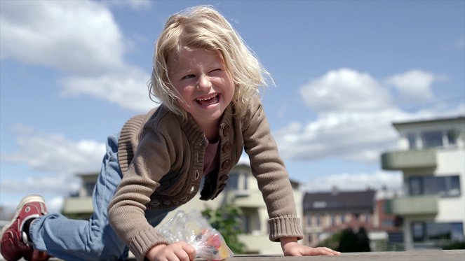 Sol, snart seks - Planleggingsdagen - De la película - Olivia Jørgensen