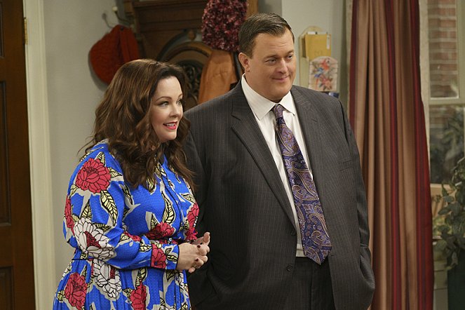 Mike & Molly - The Adoption Option - Film - Melissa McCarthy, Billy Gardell