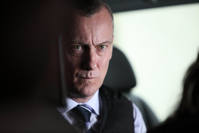 DCI Banks - Cold Is the Grave: Part 2 - Film - Stephen Tompkinson