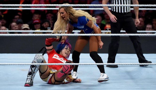 WWE Survivor Series - Photos - Kanako Urai, Leah Van Dale