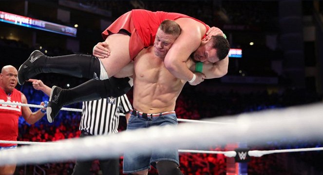 WWE Survivor Series - De la película - John Cena, Joe Seanoa