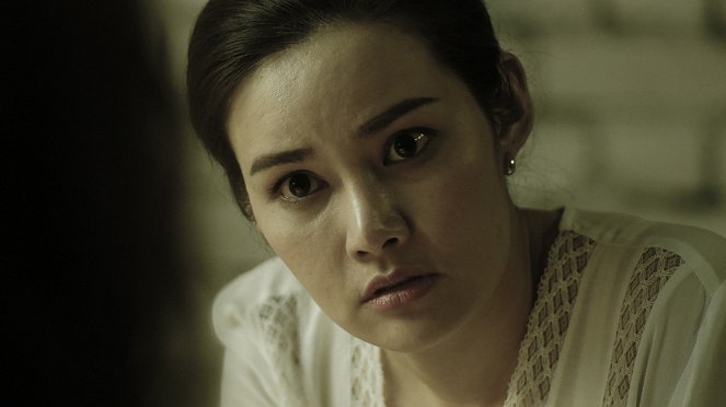 Farang - Del 4 - Z filmu - Yayaying Rhatha Phongam